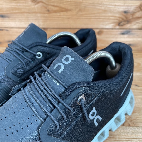 ON Running Cloud 5 Trainers Size UK 8 Womens Black Magnet Surf Running Shoes - Picture 6 of 14